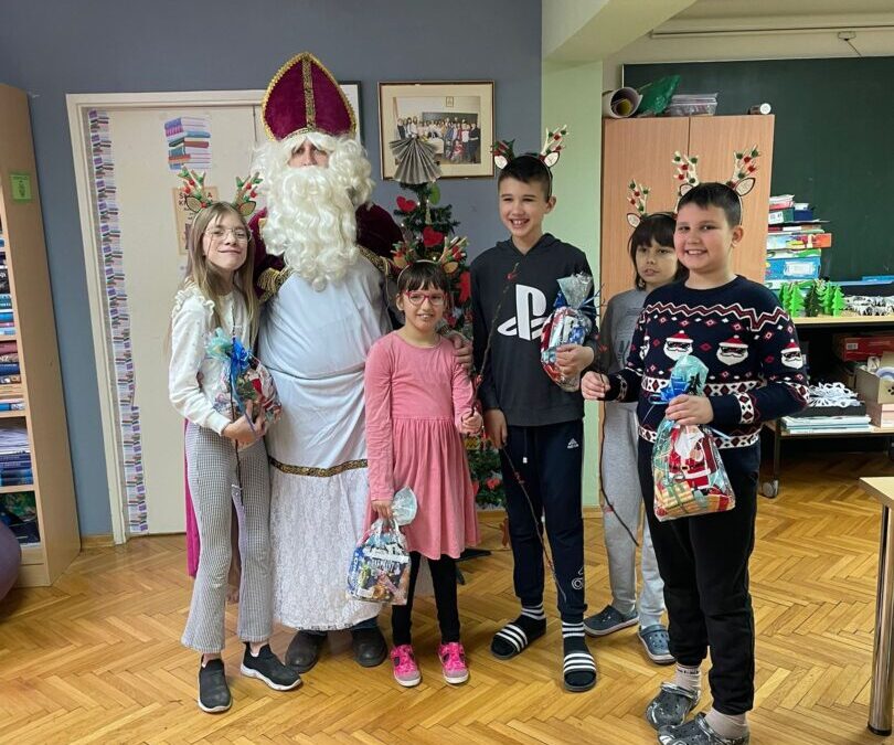 Sveti Nikole posjetio učenike posebnog odjela